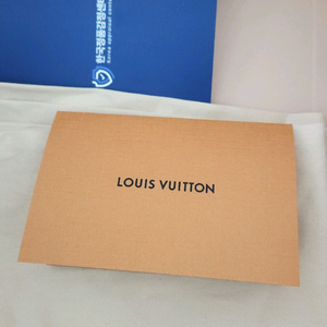 루이비통 트레이너 스니커즈