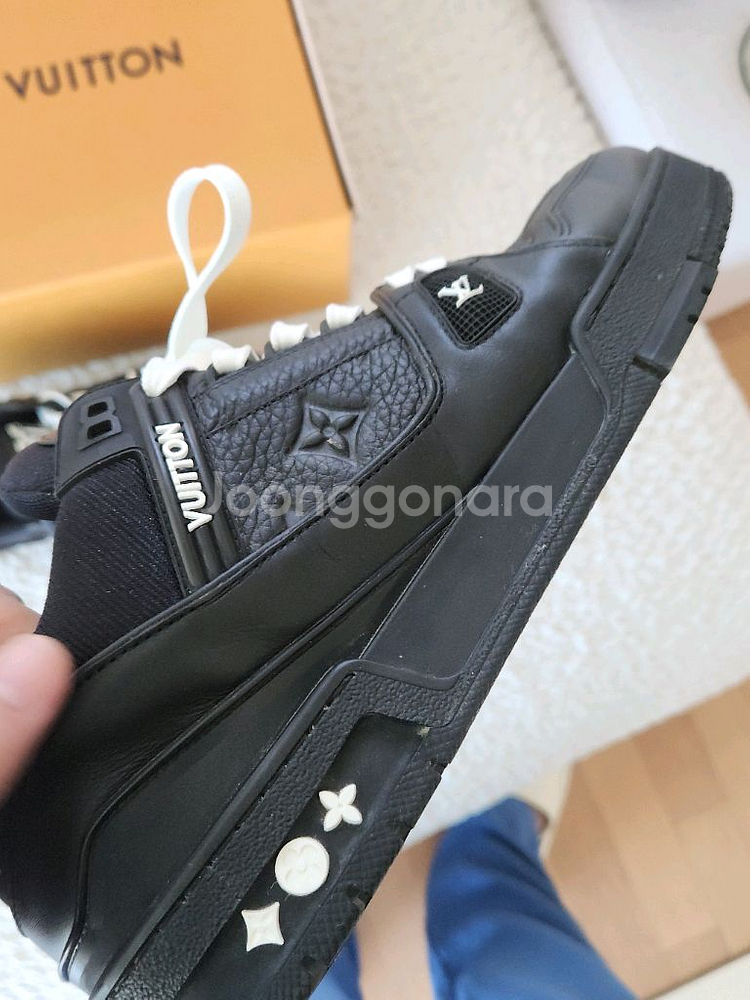 루이비통 트레이너 스니커즈--6