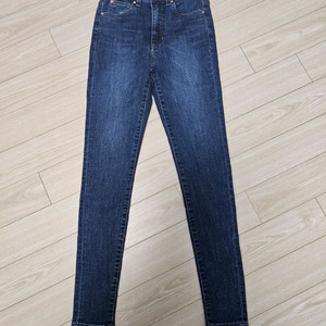 게스 청바지 25사이즈 새상품-택포2만원