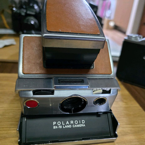 폴라로이드 sx 70