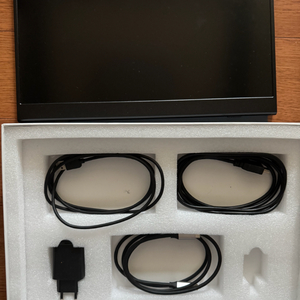 Arwoeis 포터블 모니터 팝니다