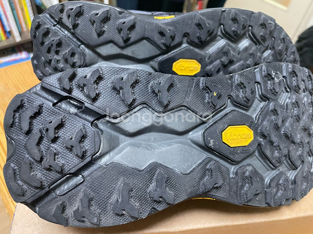 호카 스피드고트 5 블랙 트레일 런닝화 290 285 280--8