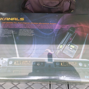 BK-3002 무선마이크 2체널 최고급제품 핸드 핸드 박스미개봉 새제품