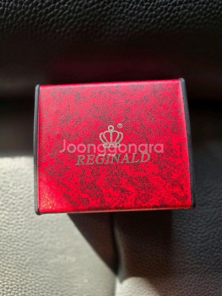 남성용 골드 메탈 시계--2