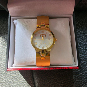 남성용 골드 메탈 시계