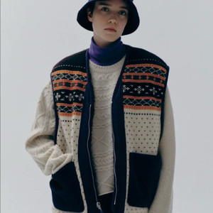 비이커 니트 리버시블 에코 퍼 베스트