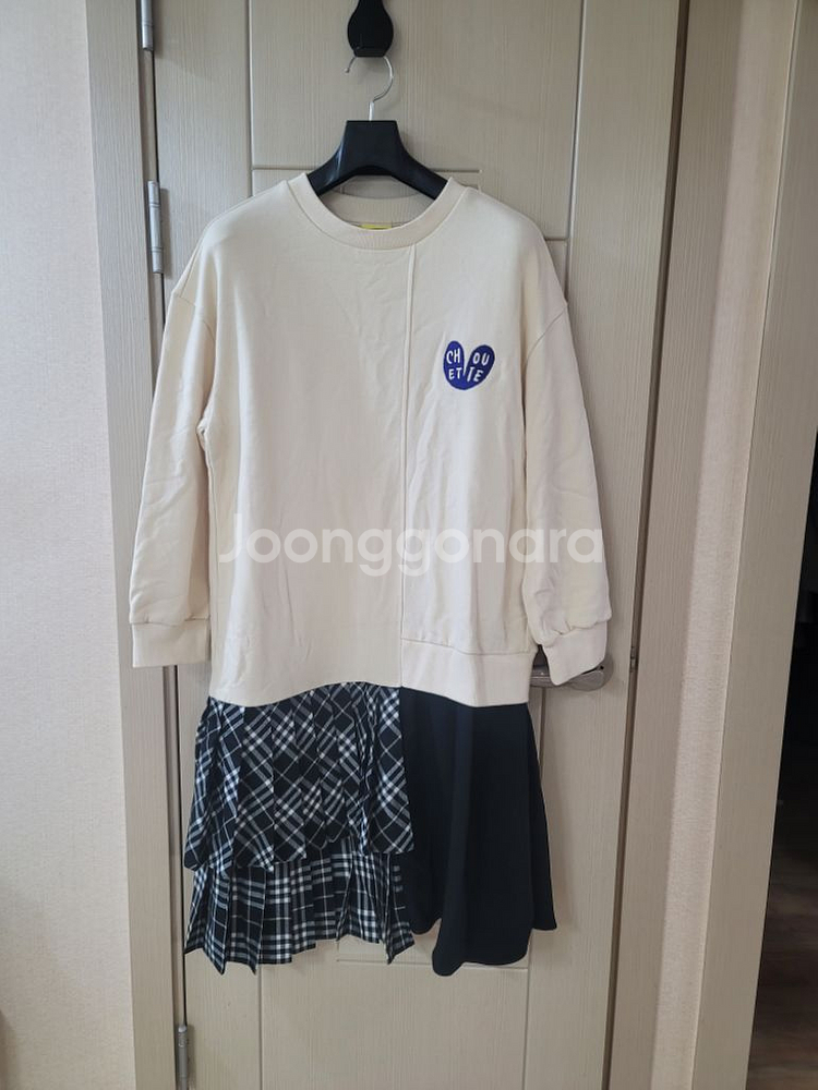 럭키슈에뜨 원피스 (새상품(내림끝--4