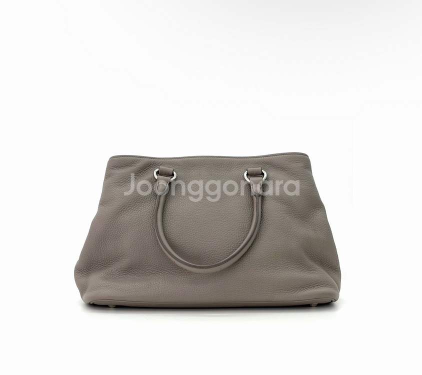 [OS] 프라다 비텔로 다이노 레더 탑 핸들 토트백 숄더백 그레이 은장--2