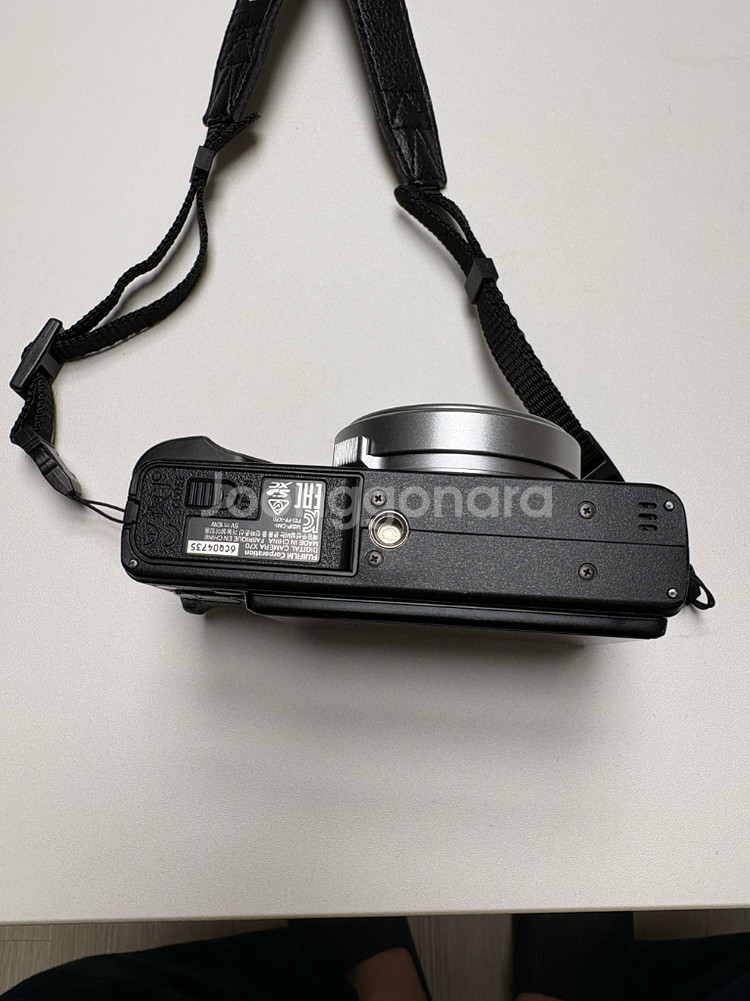 후지필름 X70 디지털 카메라 판매합니다--3