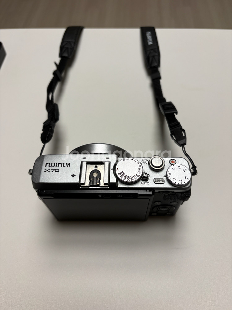 후지필름 X70 디지털 카메라 판매합니다--2