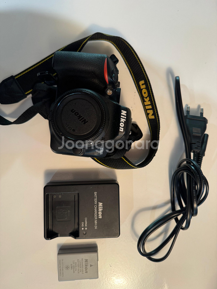 니콘 D3500 디지탈 카메라+충전기+배터리 1개 세트--0