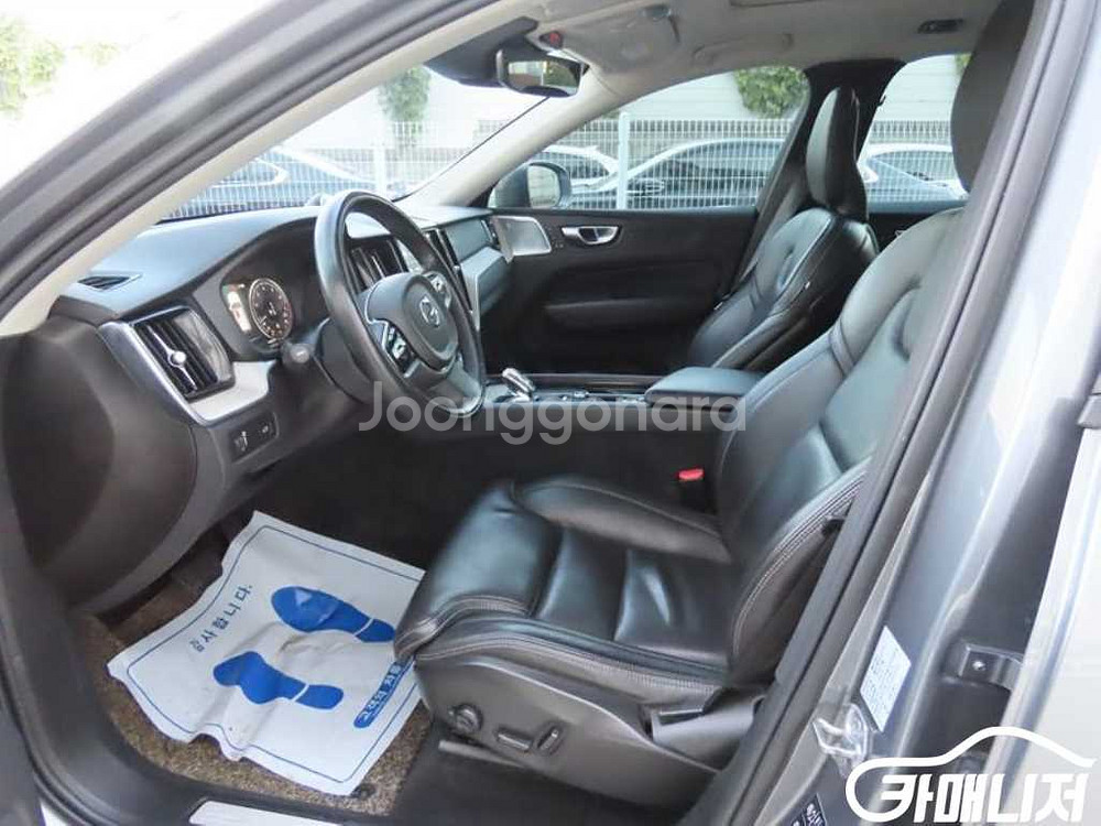 [볼보]XC60(2세대) B5 AWD 인스크립션 (5인승) #앱특가--5