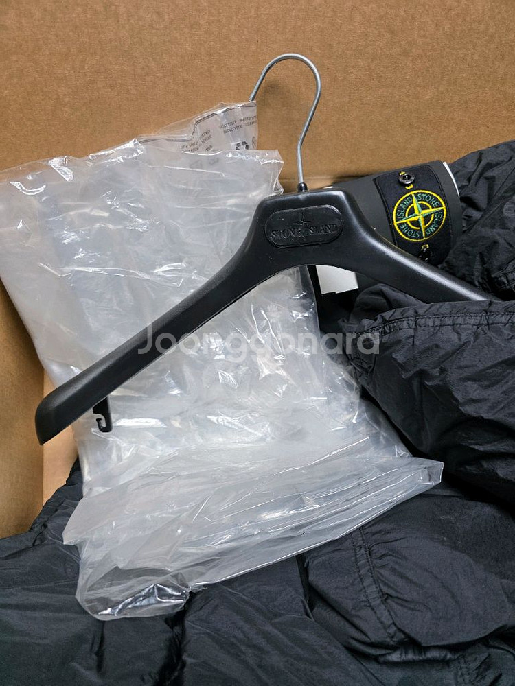 스톤아일랜드 크링클랩스 패딩 후드 24FW XXL--0