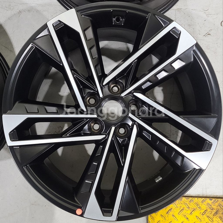 쏘나타 DN9 디엣지 N라인 임판 19인치 휠--1