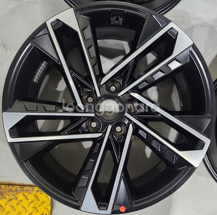 쏘나타 DN9 디엣지 N라인 임판 19인치 휠--2