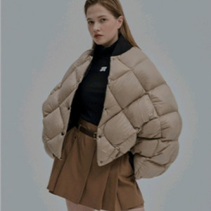 한섬 시스템 2022 구스다운 퀼팅 케이프 F사이즈 (미사용)