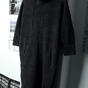 W(S) 캘빈클라인 드레스 원피스 반폴라 차콜