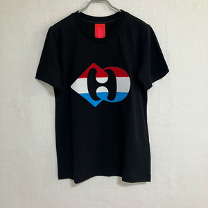 럭키슈에뜨 블랙 반팔 티셔츠