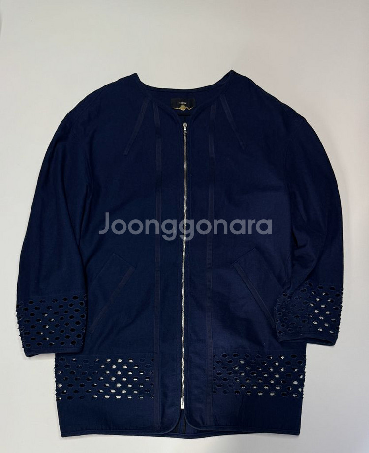 여성 한섬 시스템 레이스 펀칭 롱 자켓--0