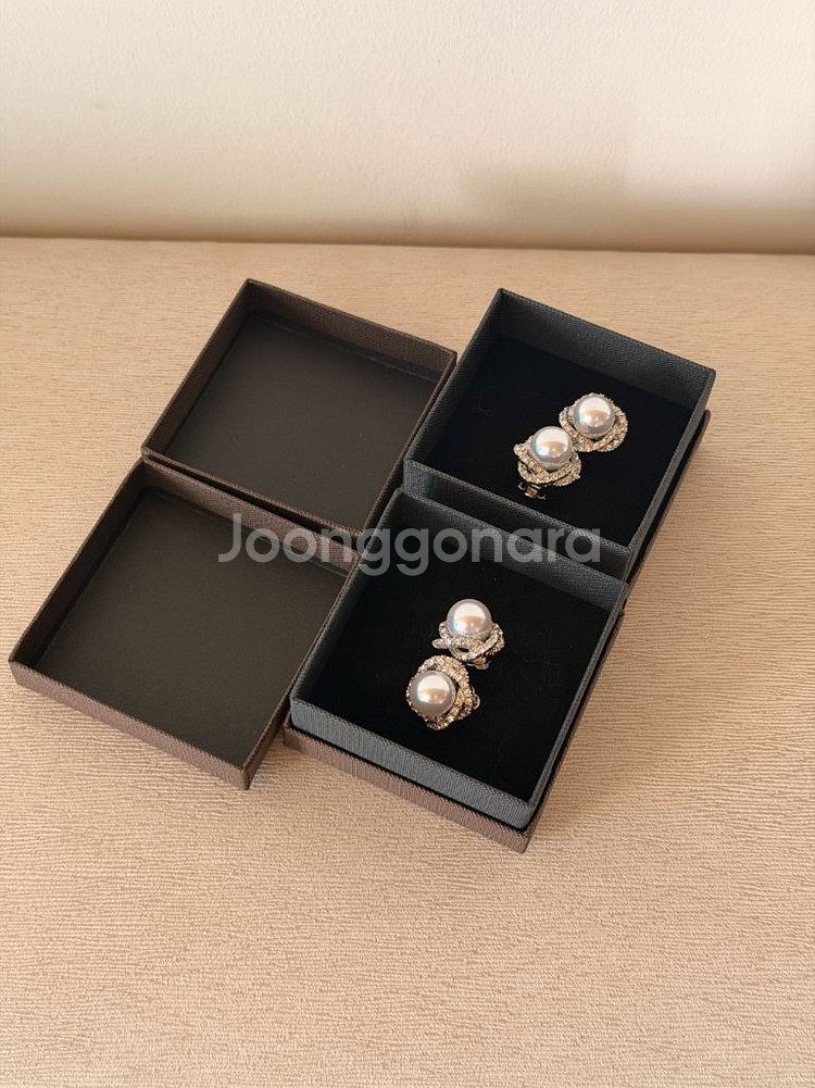 [새상품/급처] 미사용 혼주 귀걸이 2개 세트--1