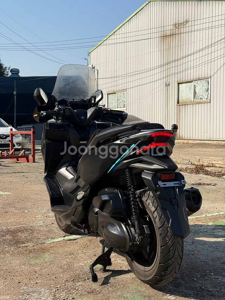 포르자300 19년식 저렴하게 판매합니다--5