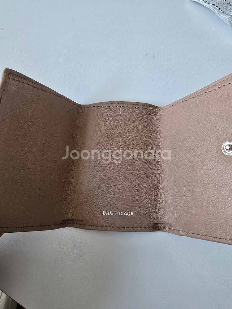 상태 S급 정품 발렌시아가 BALENCIAGA 391446 베이지 레더 파피에 미니 명함 및 카드지갑 팔아요--2