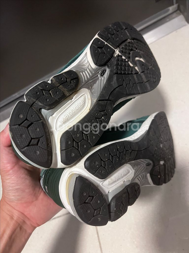 뉴발란스 1906 운동화 265--3