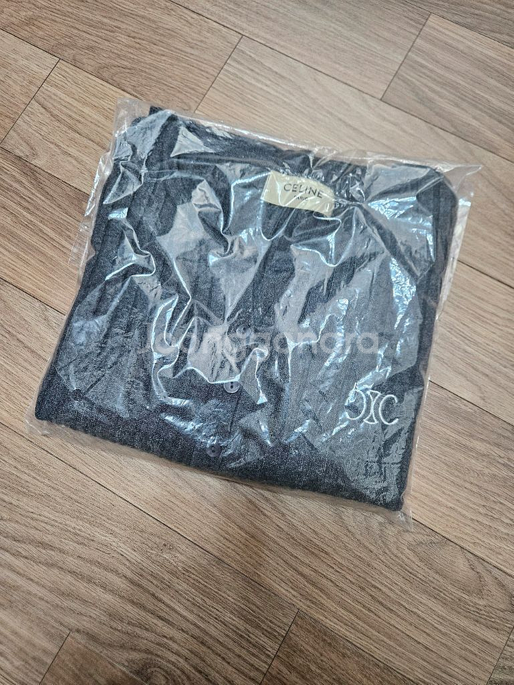 (새상품) 셀린느 그레이 리브 니트 가디건--2