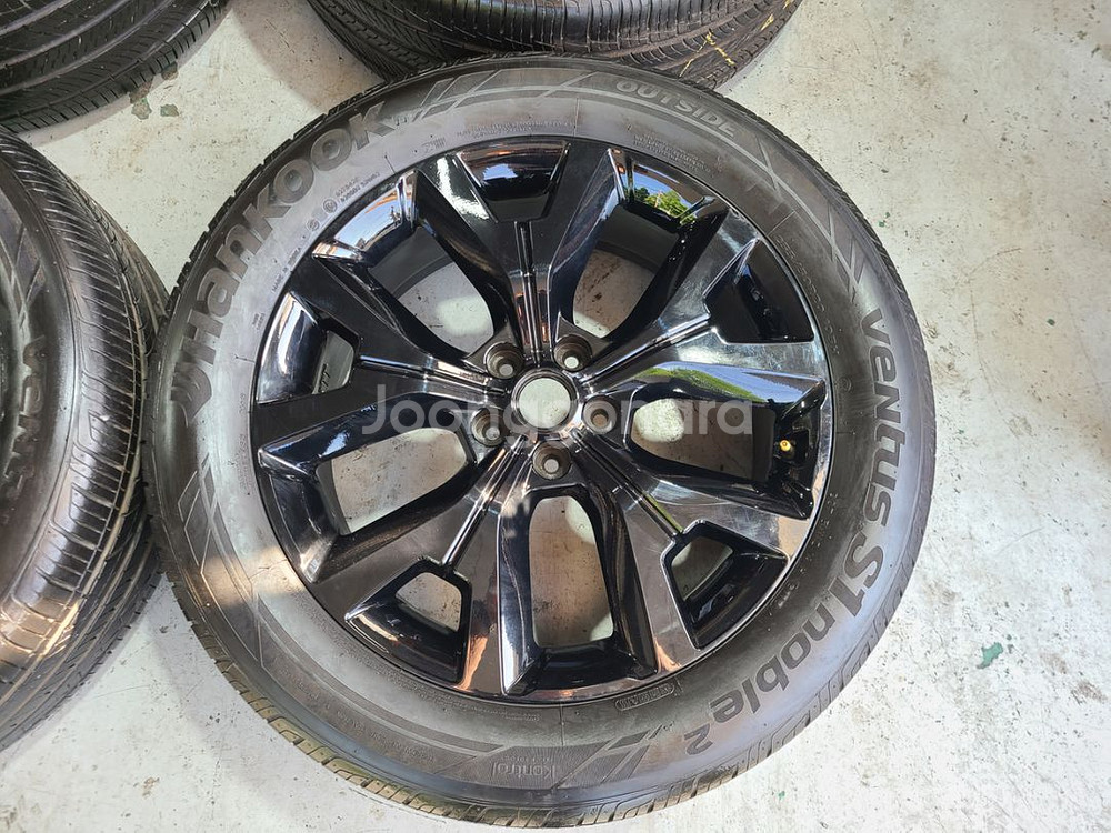 팰리세이드 20인치 블랙유광 휠타이어 팝니다--2