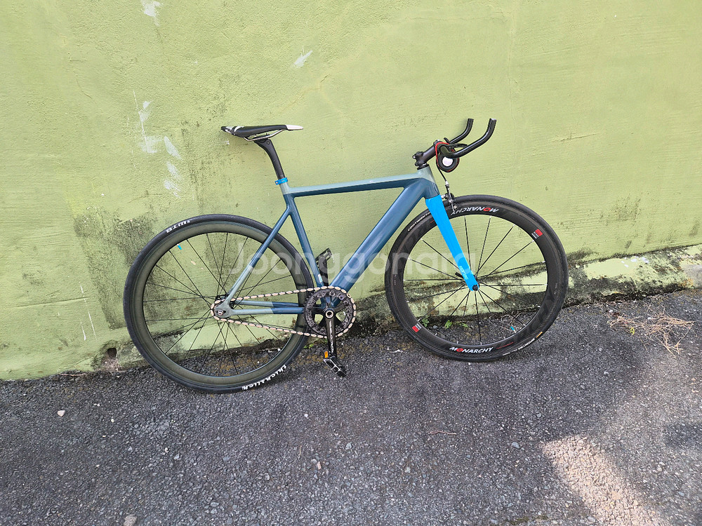 콘탄 버나드16년식 포크 드래그 16년식 판매합니다--0