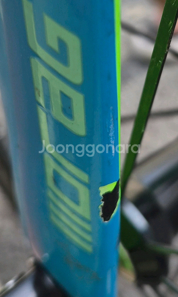 콘탄 버나드16년식 포크 드래그 16년식 판매합니다--4