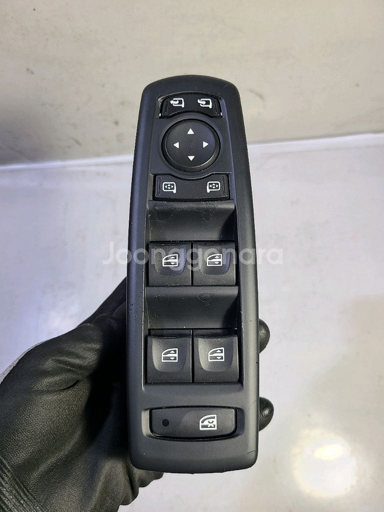 뉴SM3 메인스위치/윈도우스위치 (254000006R)--0