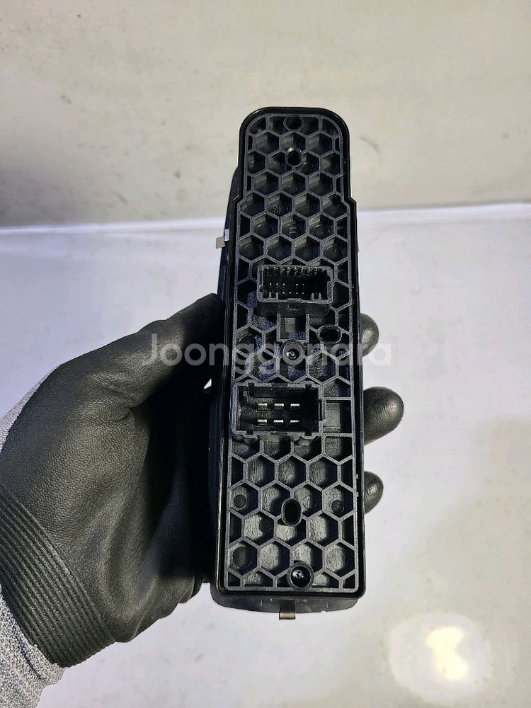 뉴SM3 메인스위치/윈도우스위치 (254000006R)--1