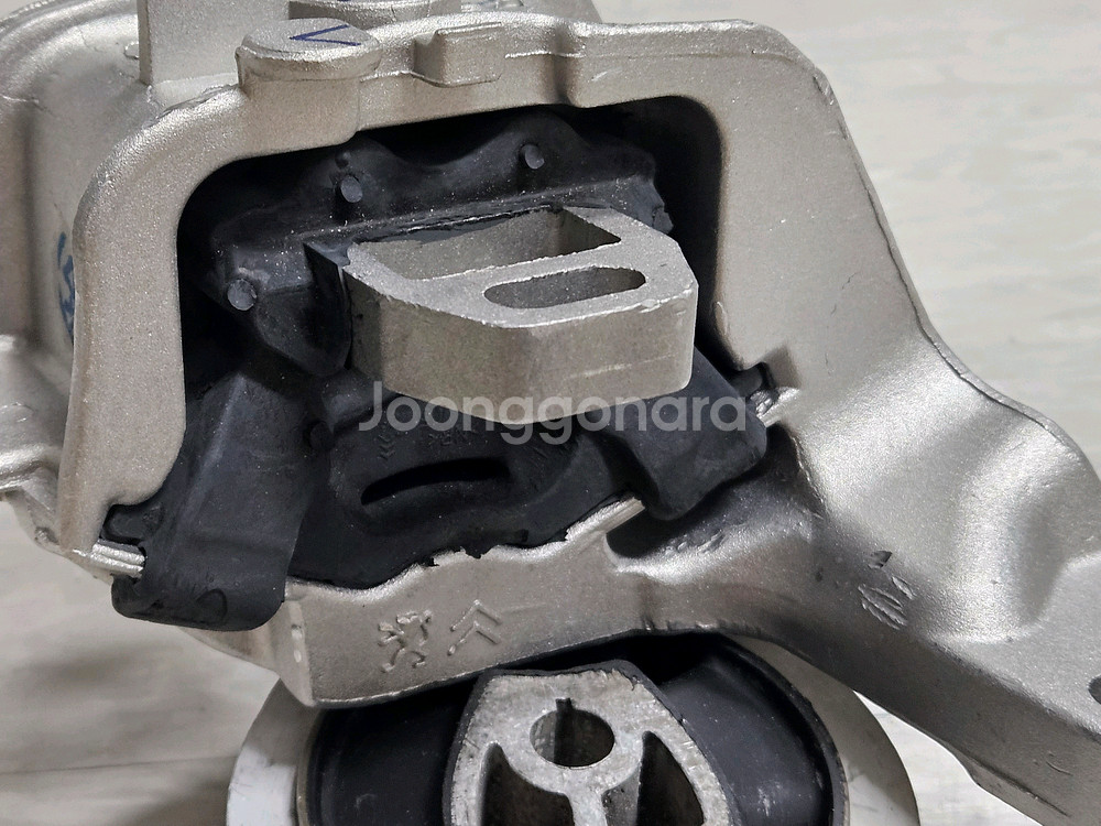 푸조 508 1세대 엔진마운트 2종--3