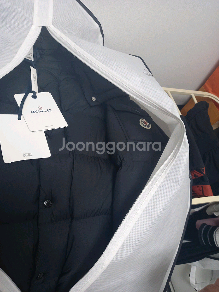 몽클레어 남성패딩 점퍼--1