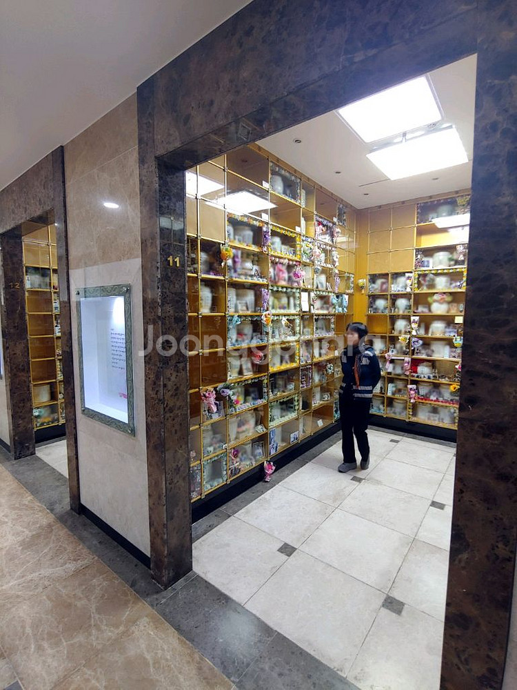 추모공원 하늘문 납골당 양도합니다.--3