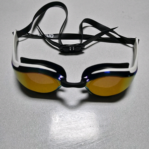 아레나 코브라 엣지 스와이프 수경 물안경 AG16