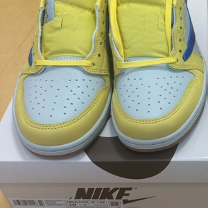 W) 조던 1 x 트래비스 스캇 레트로 로우 카나리