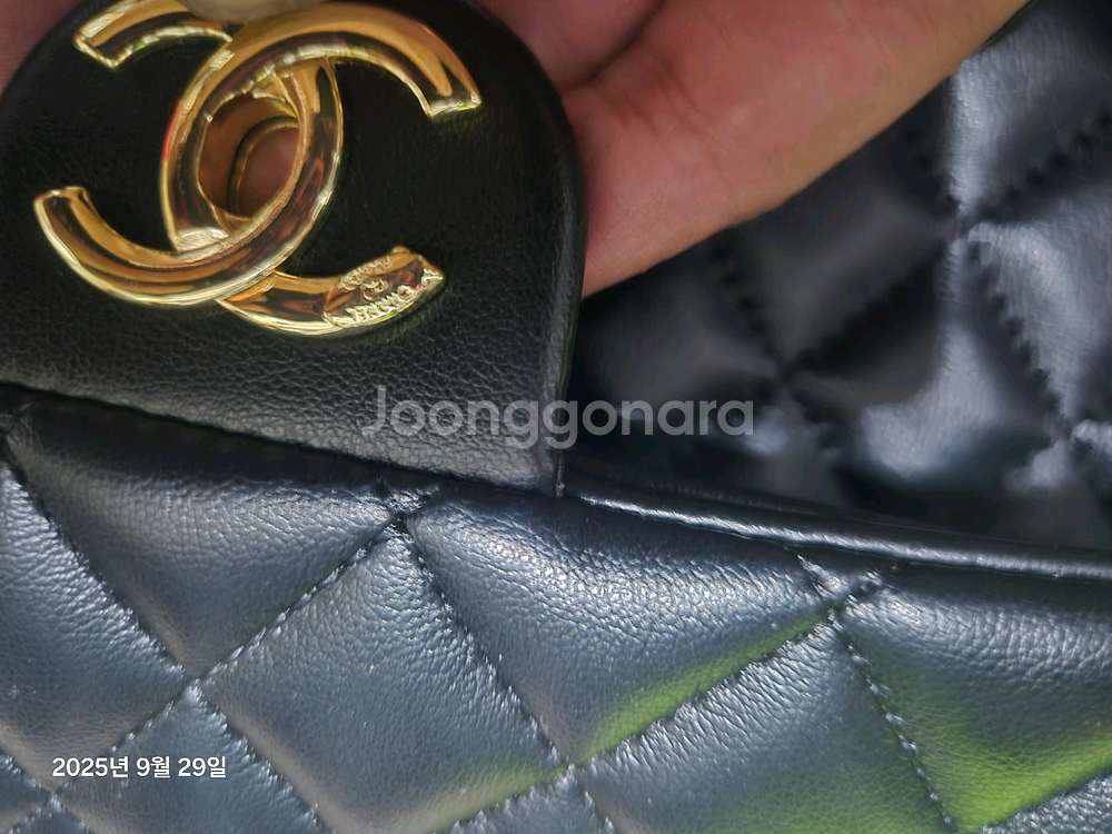 샤넬 소가죽 크로스백 s.t--4