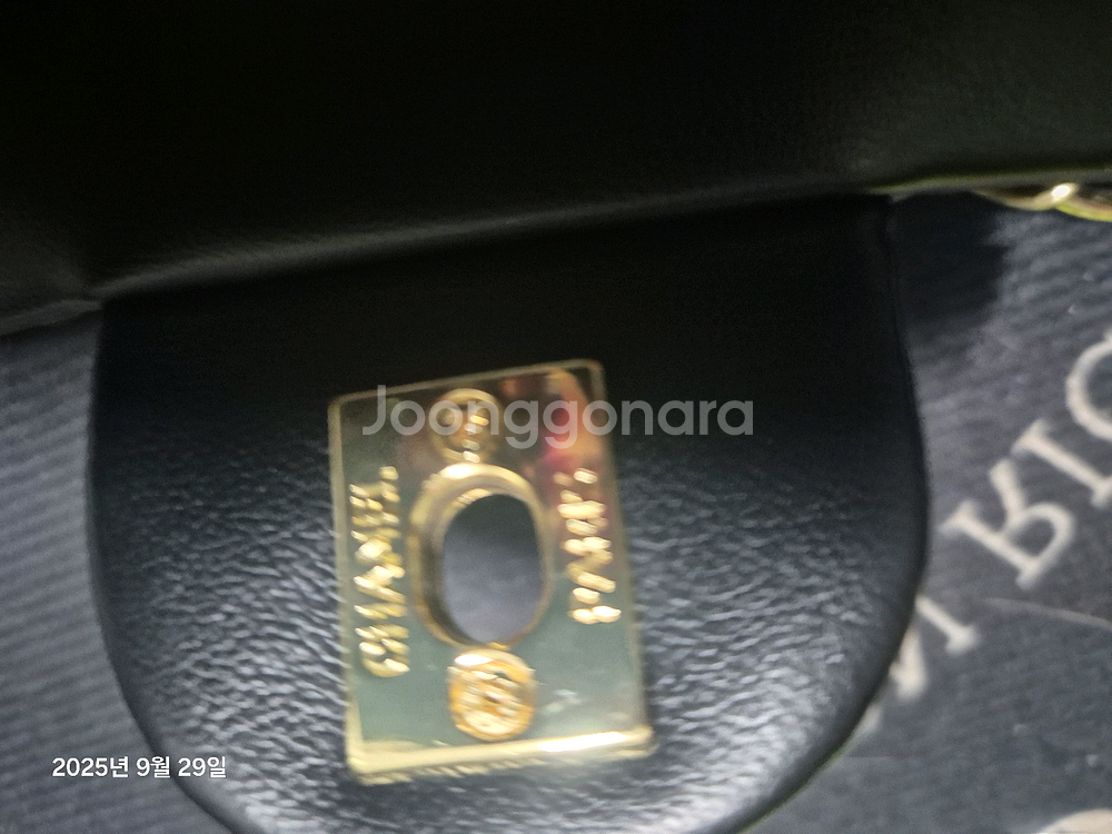 샤넬 소가죽 크로스백 s.t--3