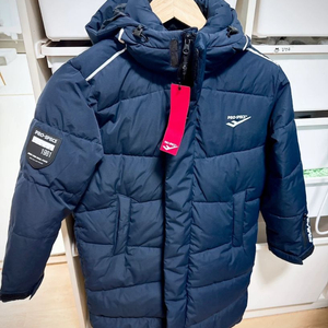 프로스펙스 키즈 롱패딩 130 사이즈 (새상품) 팝니다.