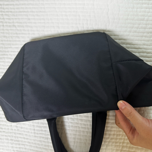 봉긋 소프트토트 프라다 블랙