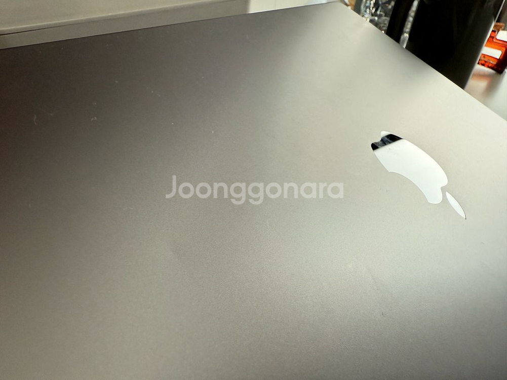 맥북 프로 14 m1max/64g/2tb 배터리 100% 팝니다--3