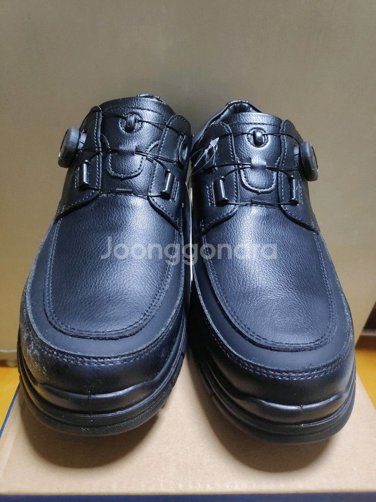 (새상품)방한화 다이얼 운동화 구두스타일 265사이즈--4