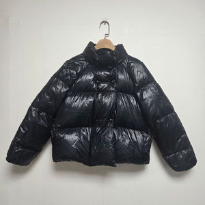 엠포리오 아르마니 키즈 샤이니 다운 패딩 네이비(12A)