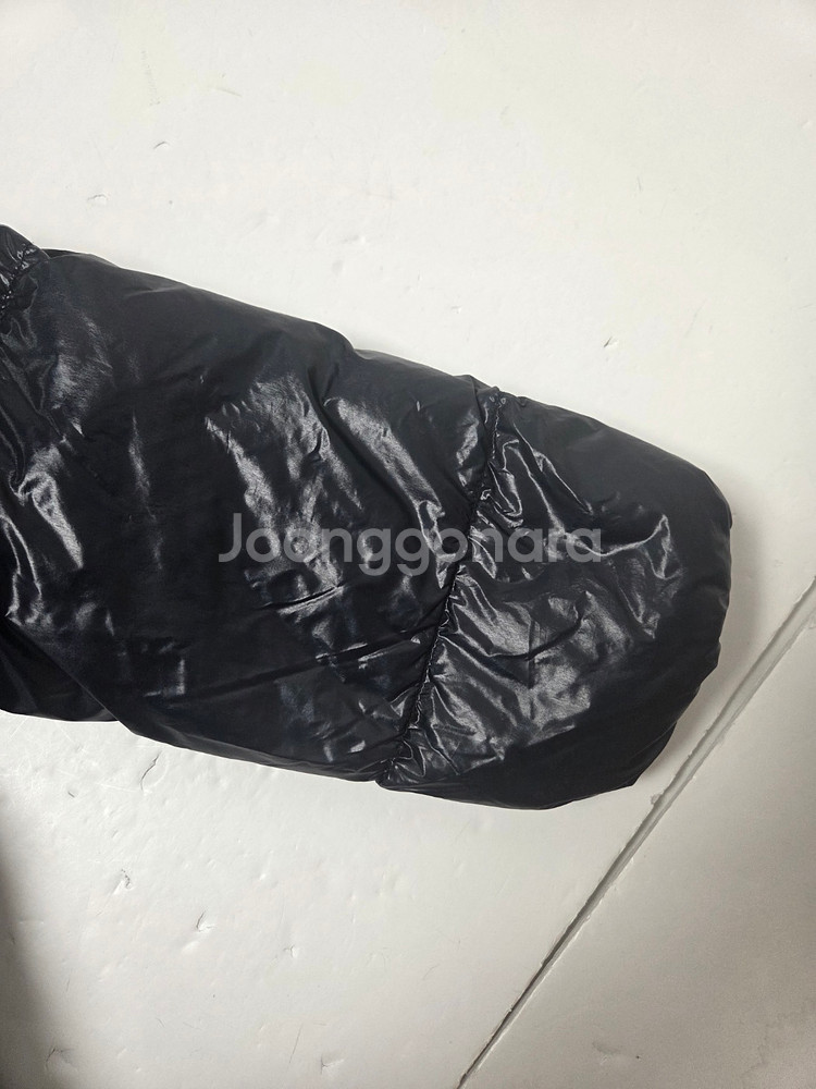 엠포리오 아르마니 키즈 샤이니 다운 패딩 네이비(12A)--2