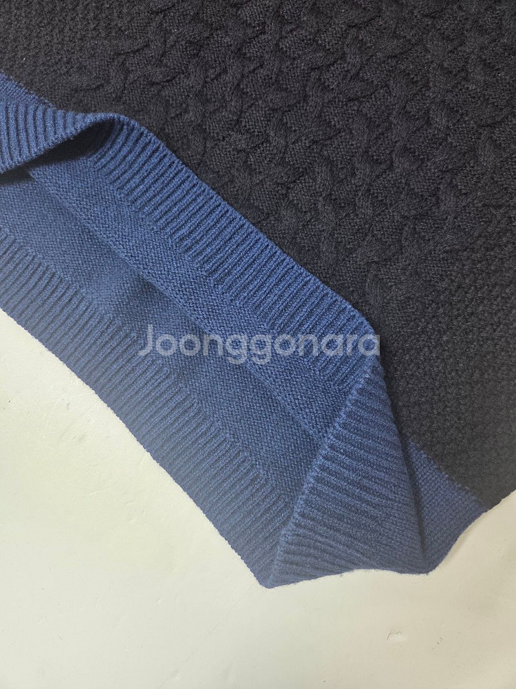 빈스 여성 울 혼방 긴팔 스웨터 네이비앤블루(XS)--6