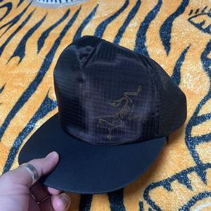 아크테릭스 모자 판매