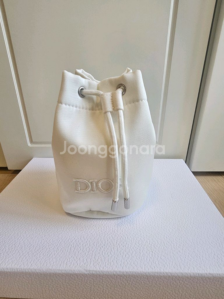 디올 뷰티 미니 버킷 파우치--0