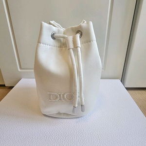 디올 뷰티 미니 버킷 파우치